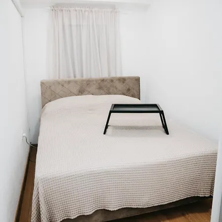 Apartment Friday *